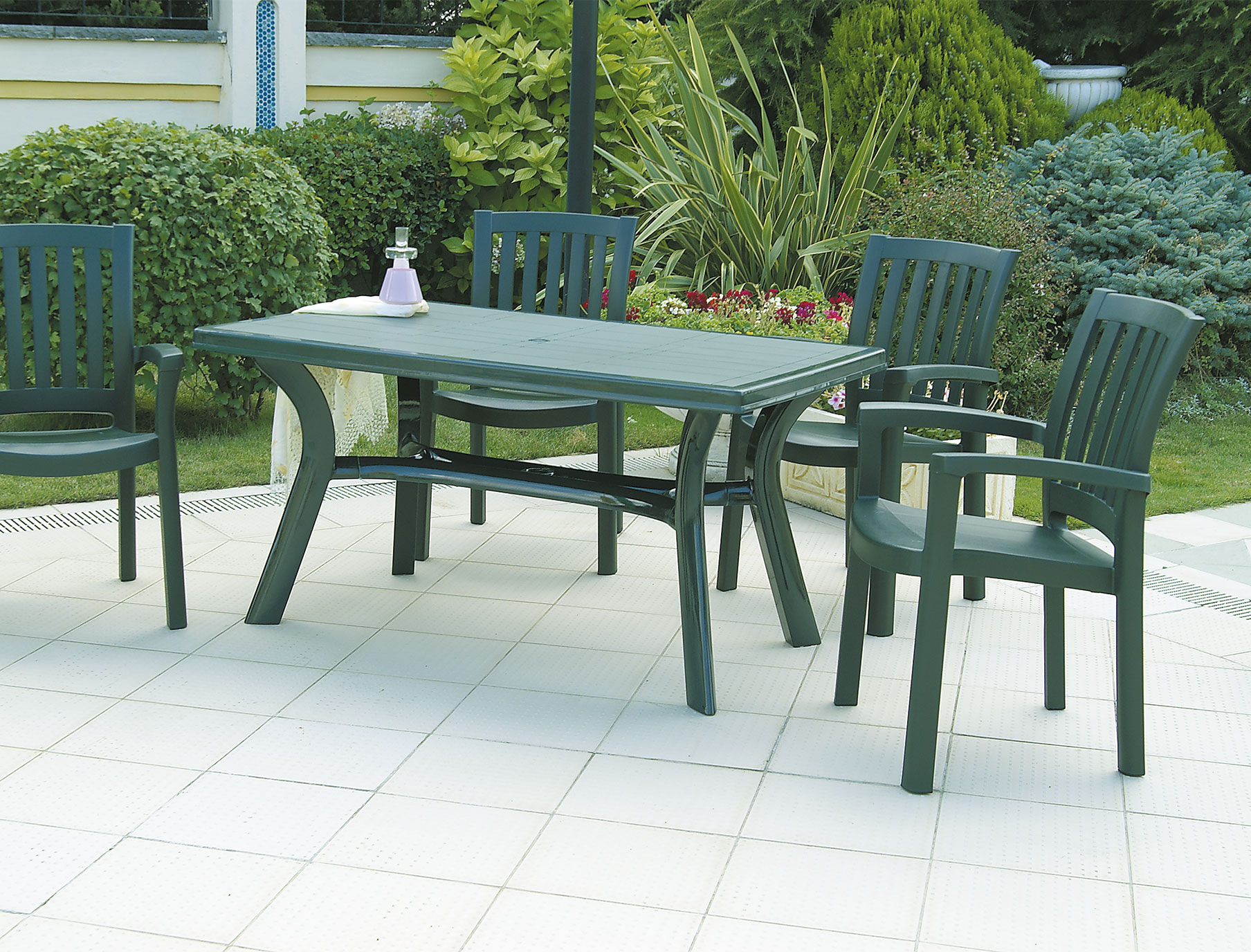 Садовая мебель